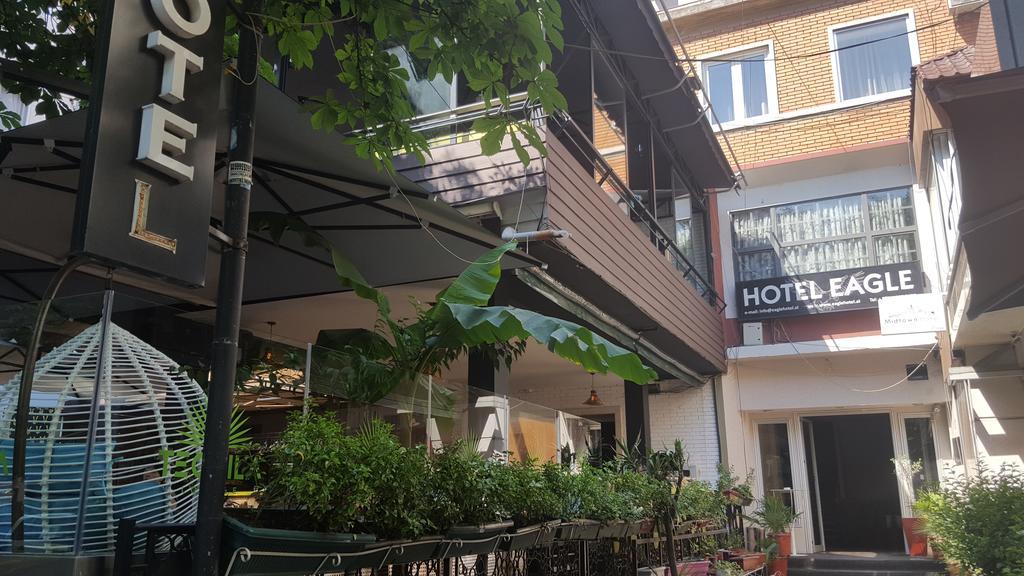 Hotel Eagle Tirana Exteriör bild