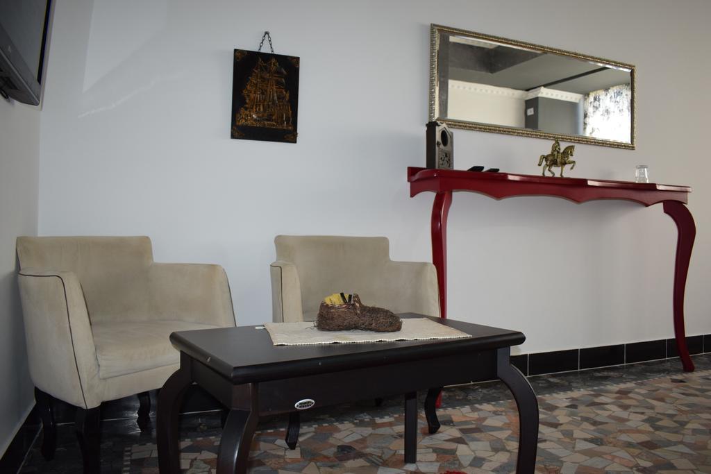 Hotel Eagle Tirana Exteriör bild