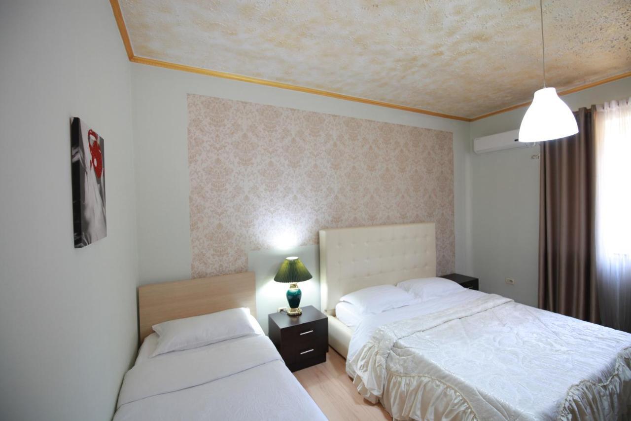 Hotel Eagle Tirana Exteriör bild