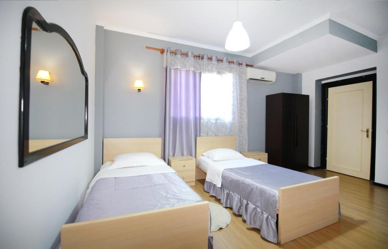 Hotel Eagle Tirana Exteriör bild